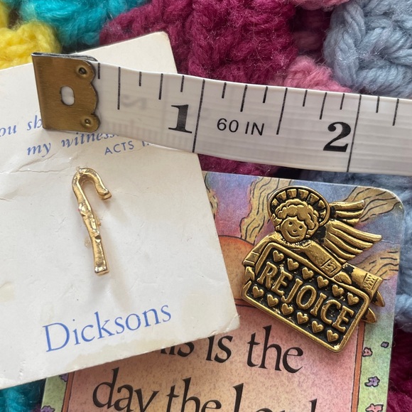 Christian Pin Bundle‎ - Picture 4 of 4